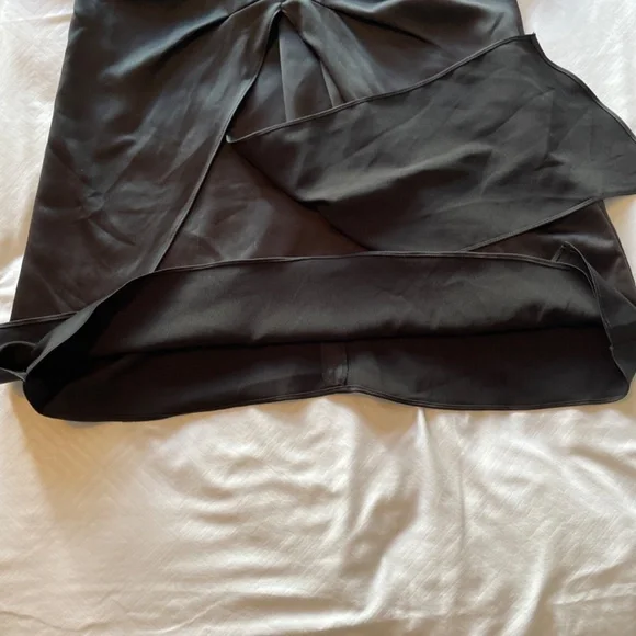 Dynamite dresses - Picture 11 of 17